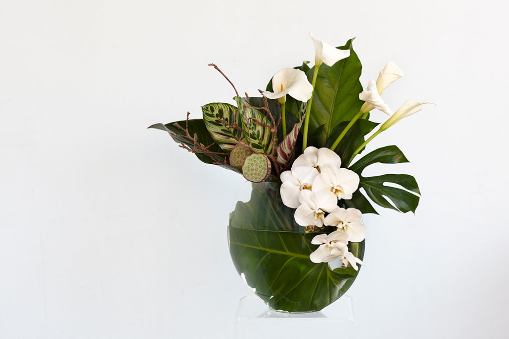 Structural modern floral arrangement